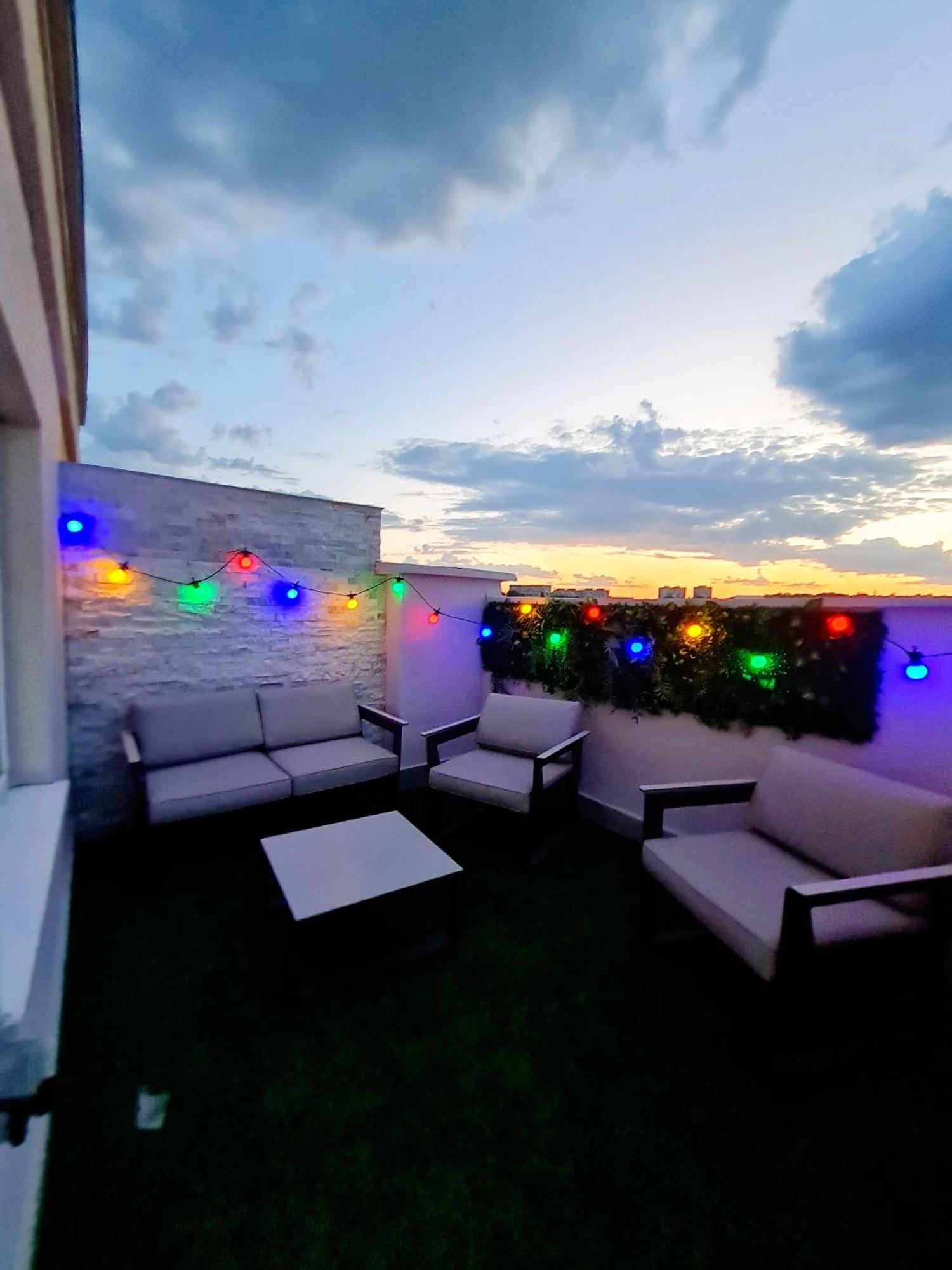 Penthouse View Aeroport Iasi 2 Apartment ภายนอก รูปภาพ
