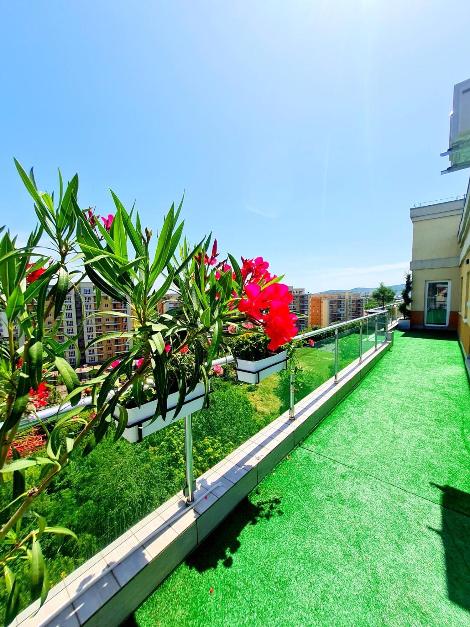 Penthouse View Aeroport Iasi 2 Apartment ภายนอก รูปภาพ