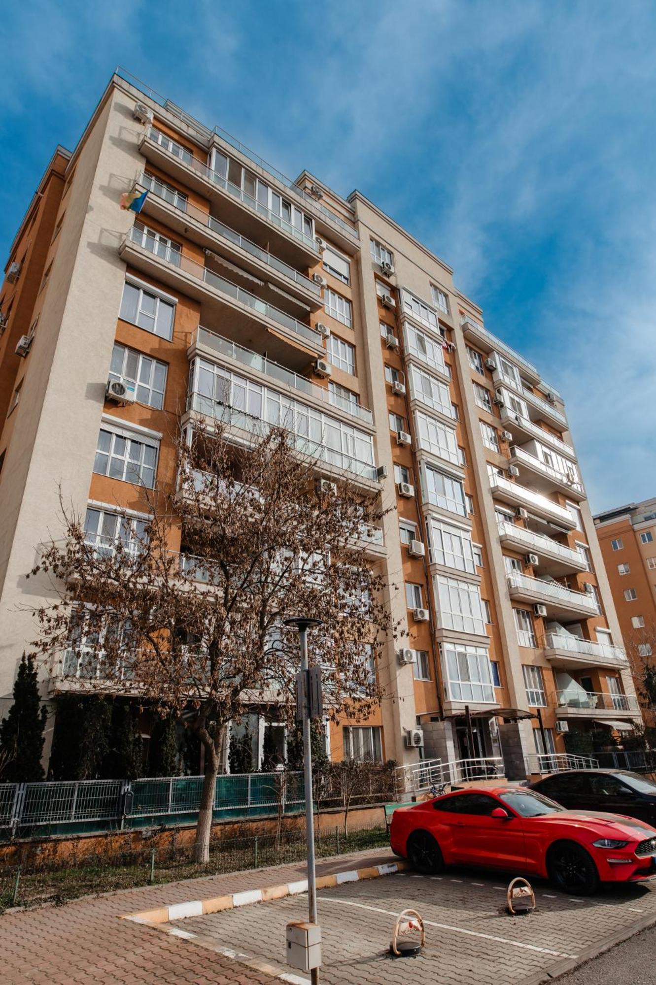 Penthouse View Aeroport Iasi 2 Apartment ภายนอก รูปภาพ
