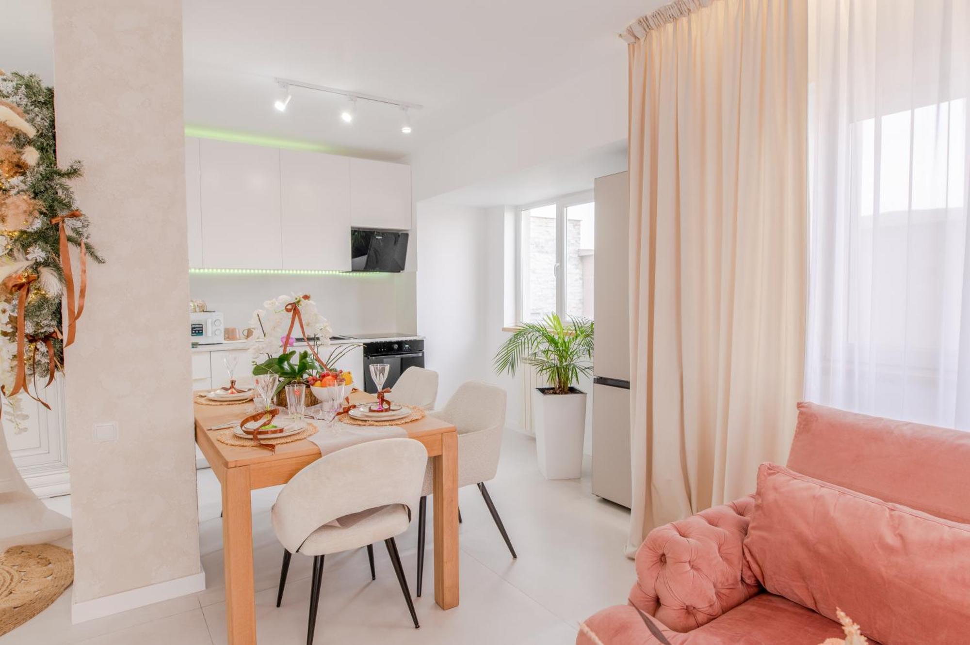 Penthouse View Aeroport Iasi 2 Apartment ภายนอก รูปภาพ